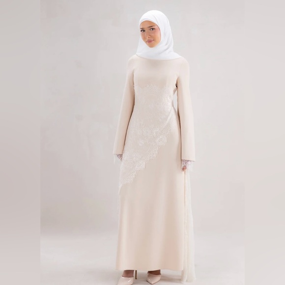 batulthecollection Dresses & Skirts - Elegant Cream Lace Women Dress